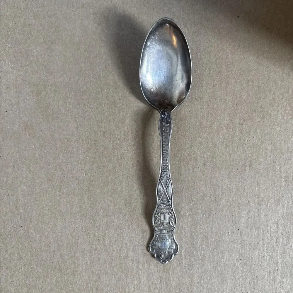 Wallace AI Collectable Spoon Souvenir National Union Panama 1915